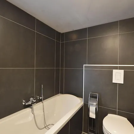 Nyaraló In With Garden *