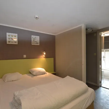 Nyaraló In With Garden *