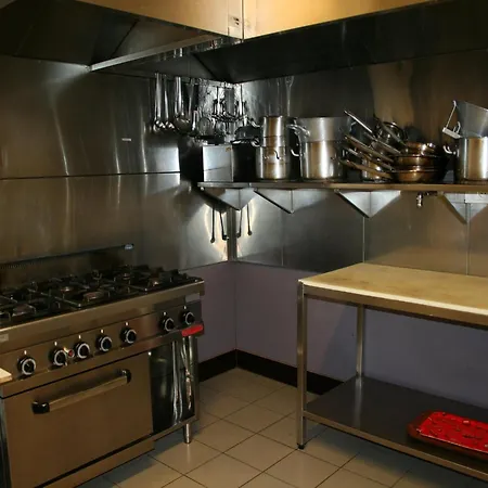 In With Garden Nyaraló *