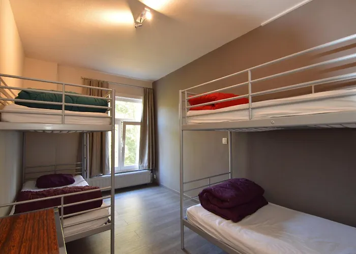 In With Garden * Marcourt