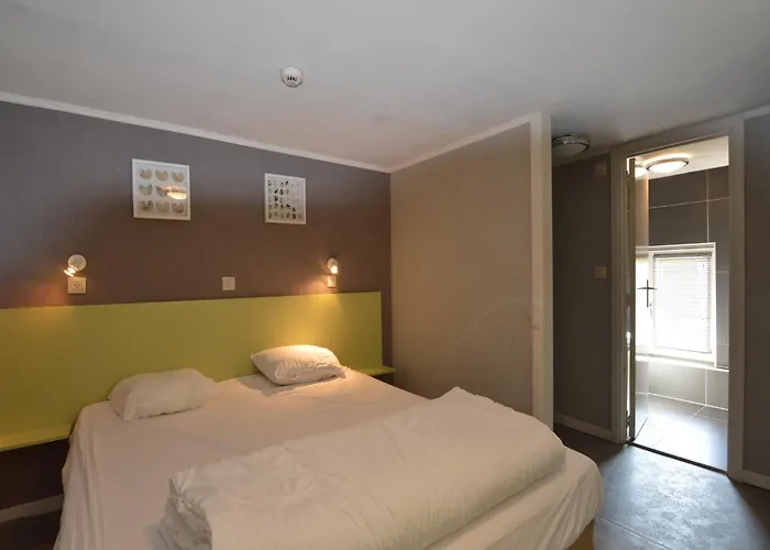 Hébergement de vacances In With Garden *